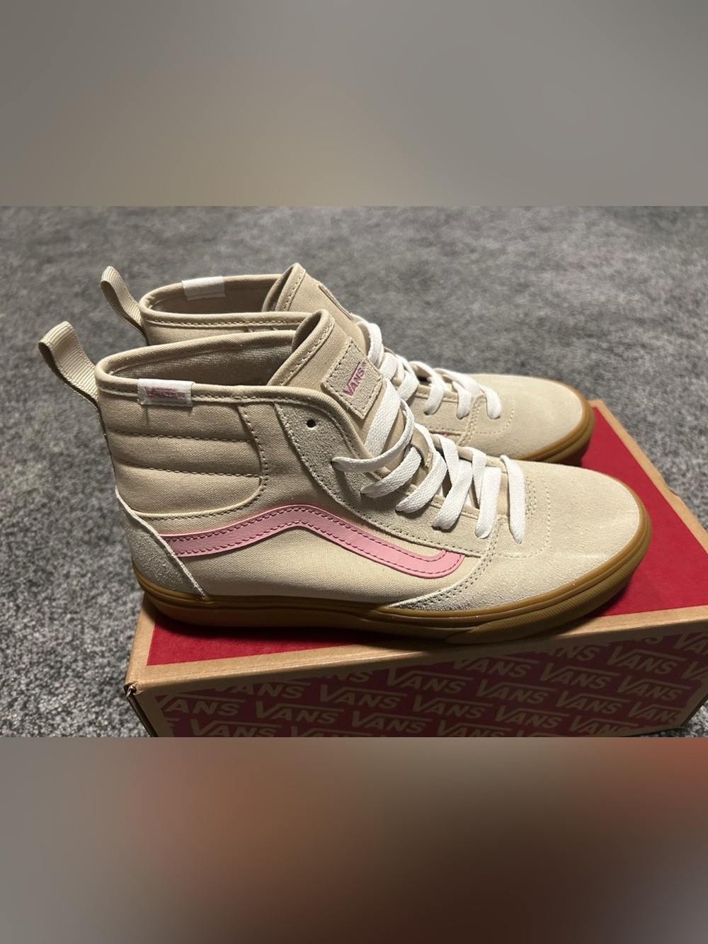Vans kids Ashwood Hi Decon suede High-Top Sneakers in Cream with Pink Side Strip